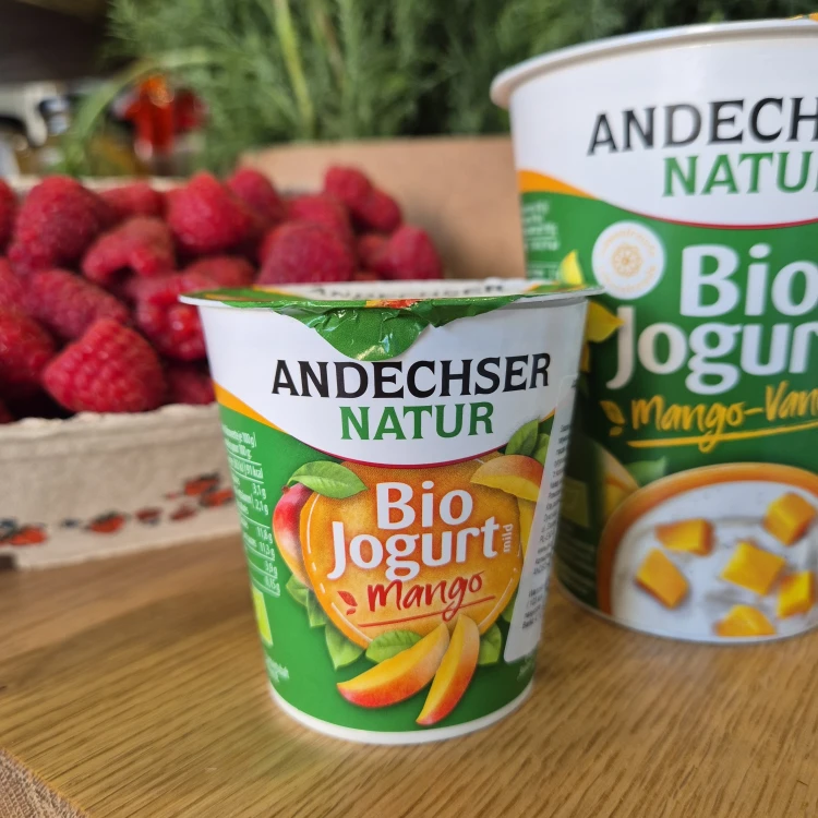 jogurt-mango-bio-niebanalna-spizarnia.jpg