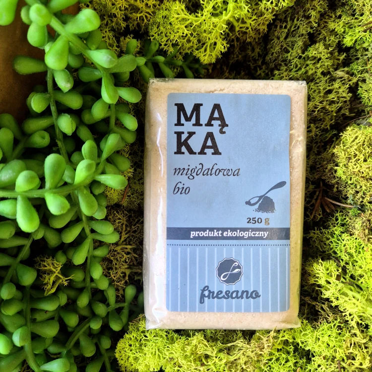 maka-migdalowa-bio-niebanalna-spizarnia.jpg